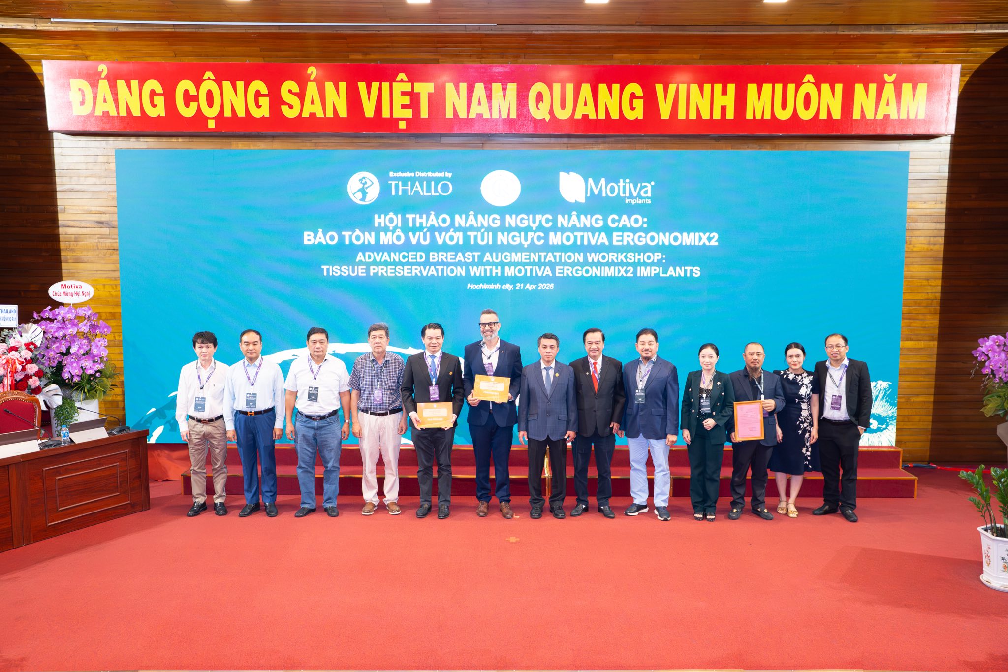 HƠN 300 ĐẠI BIỂU THAM DỰ HỘI THẢO VỀ PHẪU THUẬT NÂNG NGỰC NÂNG CAO TẠI BỆNH VIỆN CHỢ RẪY