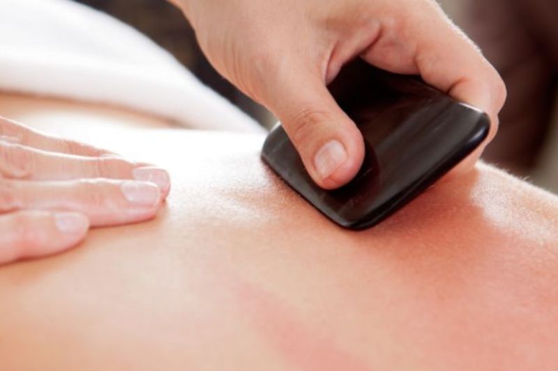 HIỂU ĐÚNG CẠO GIÓ TRONG Y HỌC CỔ TRUYỀN