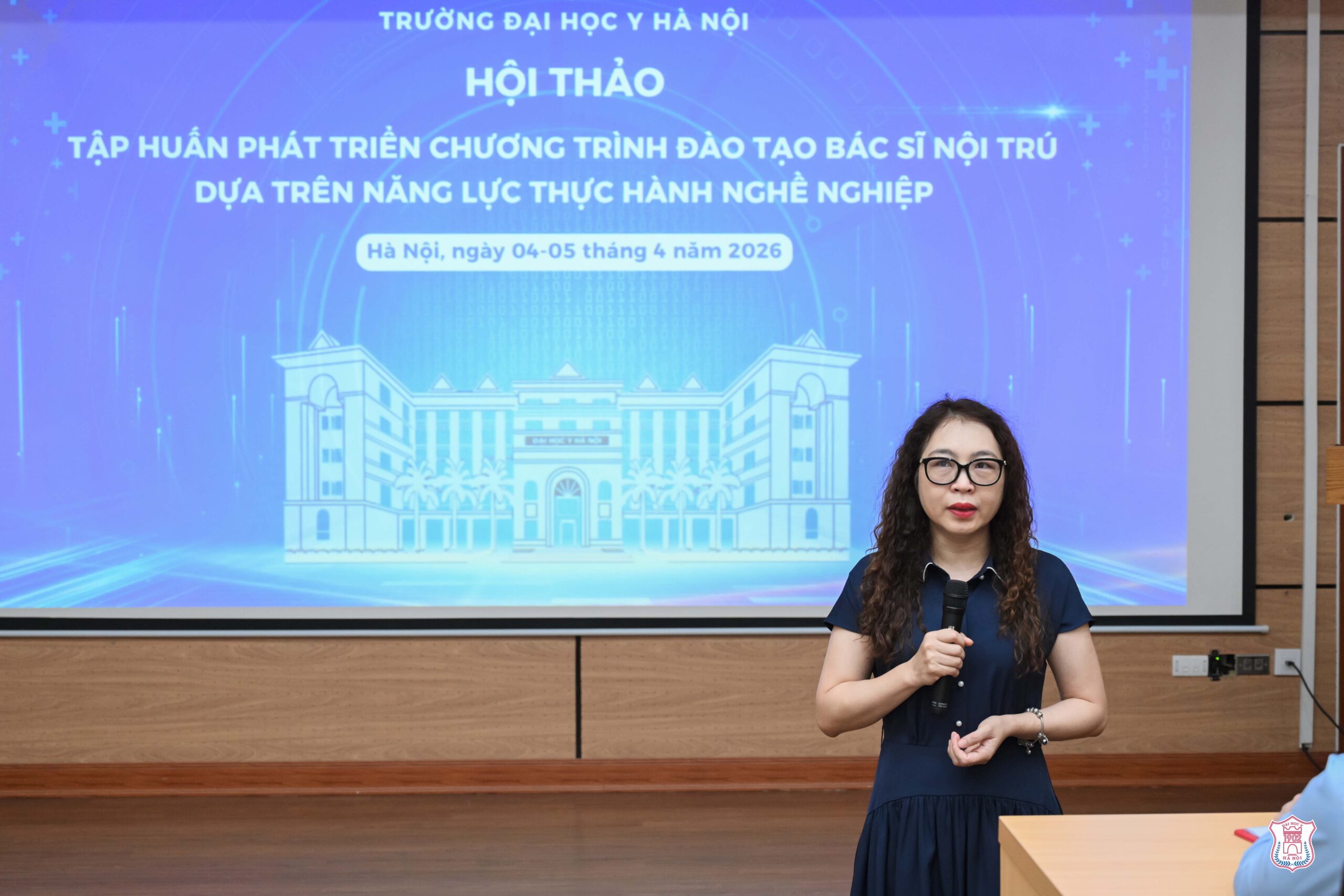 Trường Đại học Y Hà Nội tập huấn đổi mới Chương trình đào tạo Bác sĩ nội trú