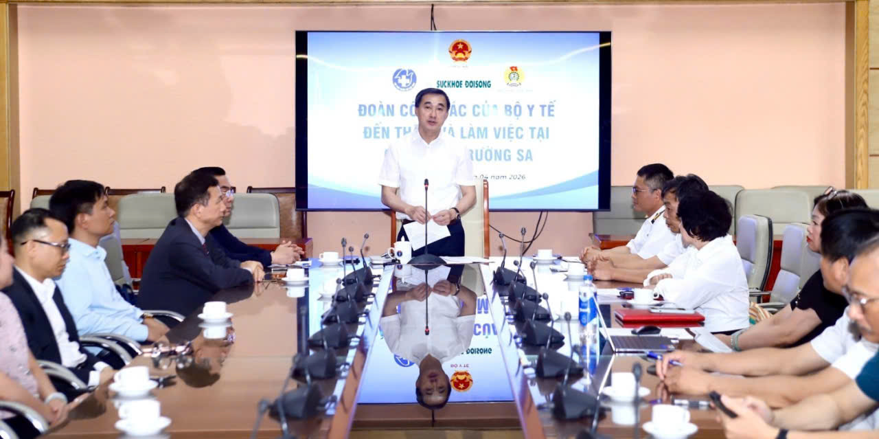 Thứ trưởng Trần Văn Thuấn: Tổ chức chuyến công tác tại Trường Sa chu đáo, lan tỏa hình ảnh ngành Y tế trách nhiệm, nhân văn hướng về biển đảo Tổ quốc