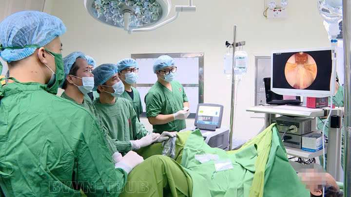 Lần đầu tiên triển khai kỹ thuật Rezum điều trị phì đại tuyến tiền liệt