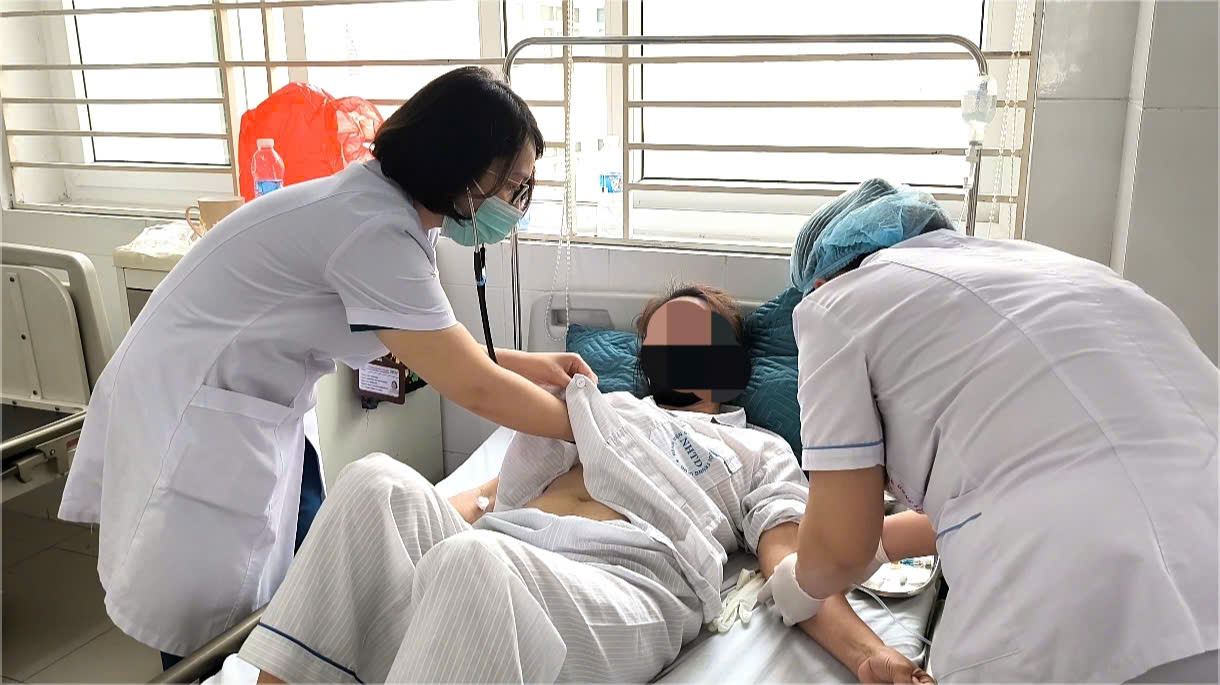 CẢNH BÁO SỞI Ở NGƯỜI LỚN: BIẾN CHỨNG NẶNG VÌ CHỦ QUAN KHÔNG TIÊM PHÒNG