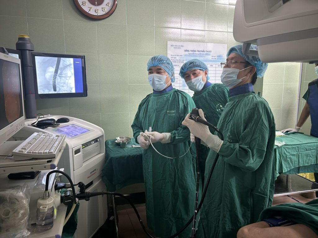 BỆNH VIỆN C ĐÀ NẴNG ĐÓN TIẾP ĐOÀN CHUYÊN GIA NHẬT BẢN VÀ BỆNH VIỆN TRUNG ƯƠNG HUẾ: TĂNG CƯỜNG TRAO ĐỔI CHUYÊN MÔN KỸ THUẬT NỘI SOI MẬT – TỤY NGƯỢC DÒNG (ERCP)