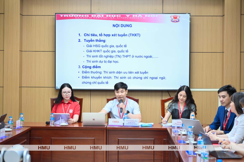 Trường Đại học Y Hà Nội livestream tư vấn tuyển sinh đại học năm 2026: Đồng hành cùng thí sinh lựa chọn ngành học phù hợp